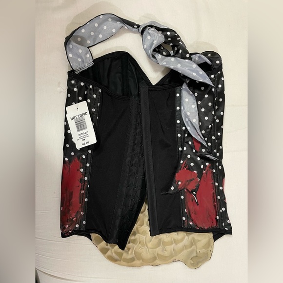 *Clearance* NWT Hot Topic Zombie Corset Halter Top Size Small - Picture 6 of 10